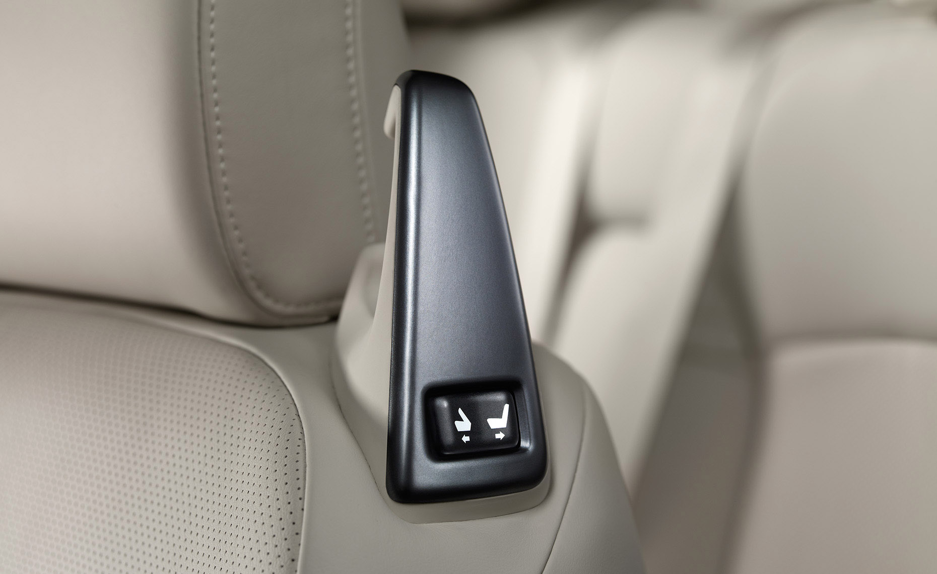 029-ICS-062_One_Touch_Seat_Button_v4